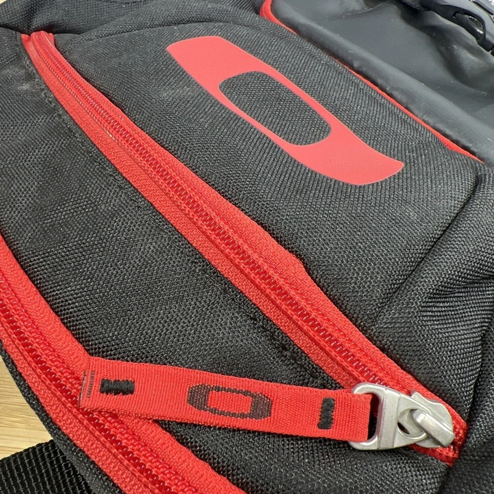 Oakley Lightweight Skateboard Backpack Black Red Angels Baseball Logo‎